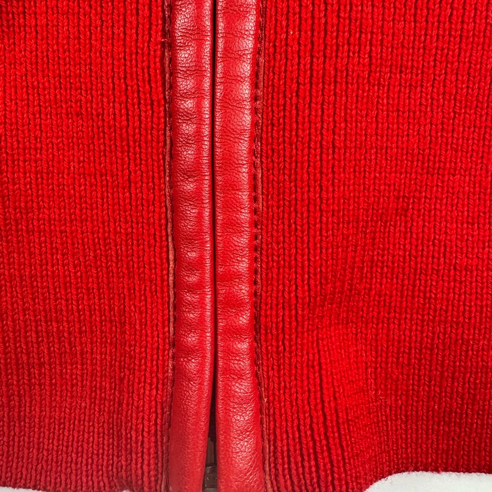 Vintage Pendleton Red Merino Wool Sweater with leather detailing size 1x - Picture 2 of 9
